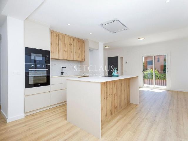 Casa pareada en venta en calle Muntanya, Alella, de 145 m² 3 habitaciones por 695.000