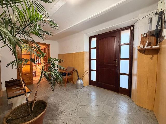 Casa pareada en venta en calle Saballs, Cruïlles, de 668 m² 4 habitaciones por 650.000