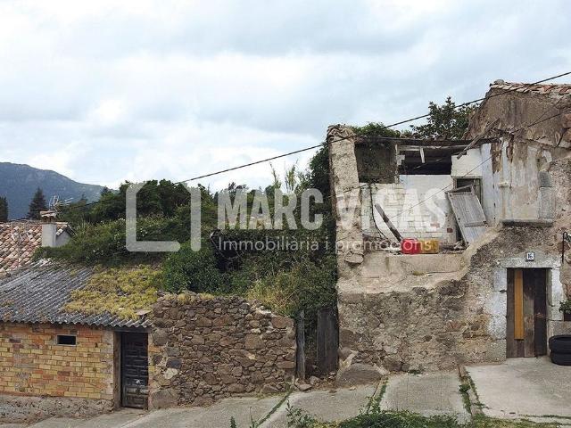 Casa pareada en venta en calle Puigtorrat, Viladrau, de 45 m² por 90.000