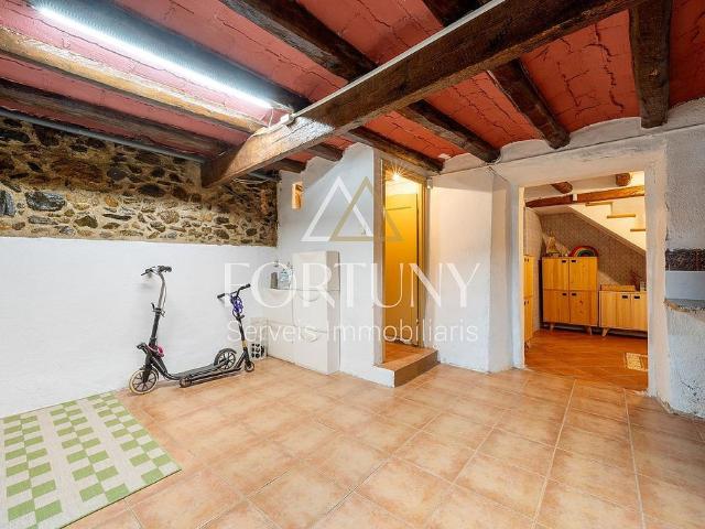 Casa pareada en venta en calle Raval de Sant Pere, Selva del Camp, La, de 250 m² 4 habitaciones por 289.900