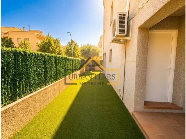 Casa adosada en venta en calle Ramón y Cajal, Roca del Vallès, la, de 170 m² 3 habitaciones por 425.000