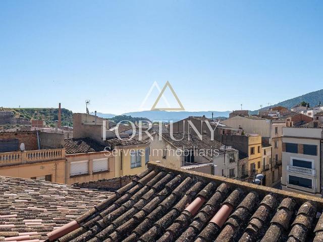 Casa pareada en venta en calle Torres Jordi, Espluga de Francolí, l´, de 831 m² 5 habitaciones por 180.000