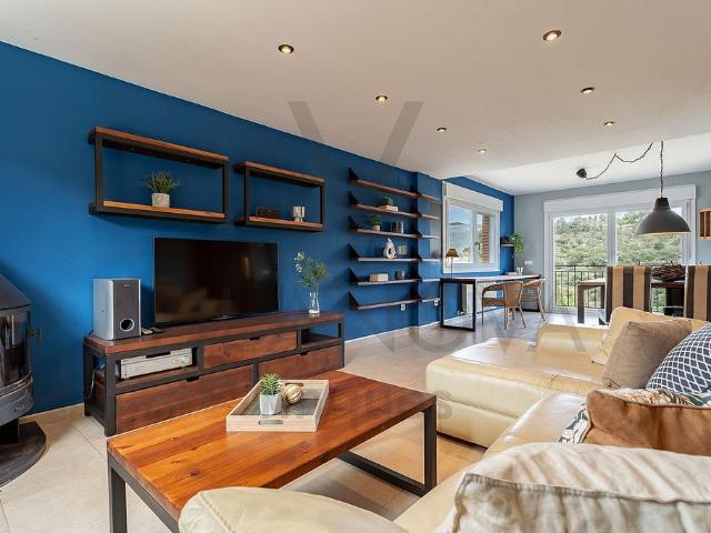 Casa pareada en venta en calle Teresa Toda I Juncosa, Riudecanyes, de 230 m² 3 habitaciones por 395.000