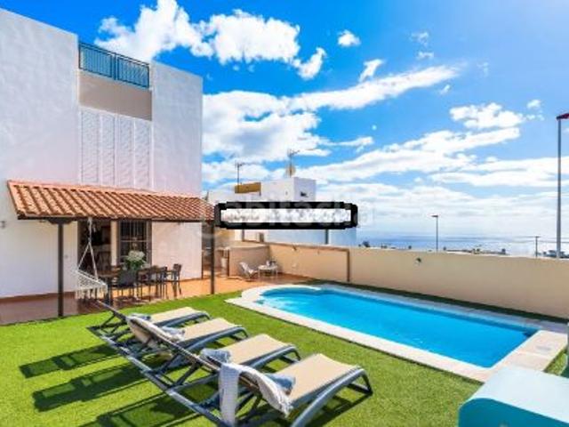 Casa pareada en venta en Candelaria, Barranco Hondo. venta chalet en barranco Hondo. Casas pareadas.
