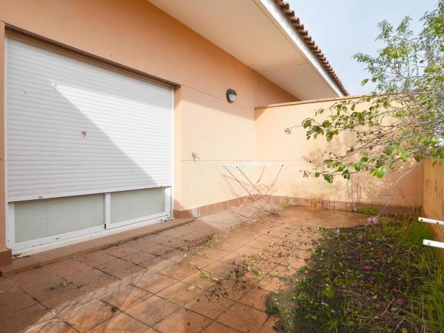 Casa pareada en venta en Carrascal de Barregas. Urbis te ofrece un chalet pareado en venta en Urb. Oasis Golf, Carrascal de Barregas, Salamanca. Casas pareadas Carrascal de.