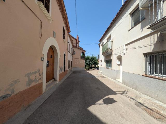 Casa pareada en venta en Castellet i la Gornal. A tan solo 2 minutos del núcleo urbano. Casas pareadas Castellet i la.