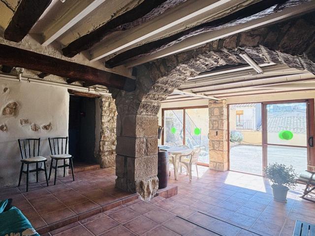 Casa pareada en venta en Cervià de les Garrigues. Casas pareadas Cervià de les.