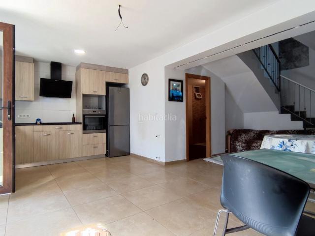Casa pareada en venta en Alcoi, Santa Rosa. Chalet pareado en venta en Alcoy. Casas pareadas.