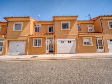 Casa pareada en venta en Aldeamayor de San Martín. Casa en venta en Aldeamayor de san martín. Casas pareadas Aldeamayor de San.