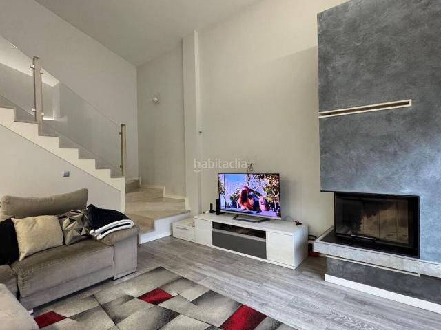 Casa pareada en venta en Alegia. ESPECTACULAR VILLA BIFAMILIAR. Casas pareadas.