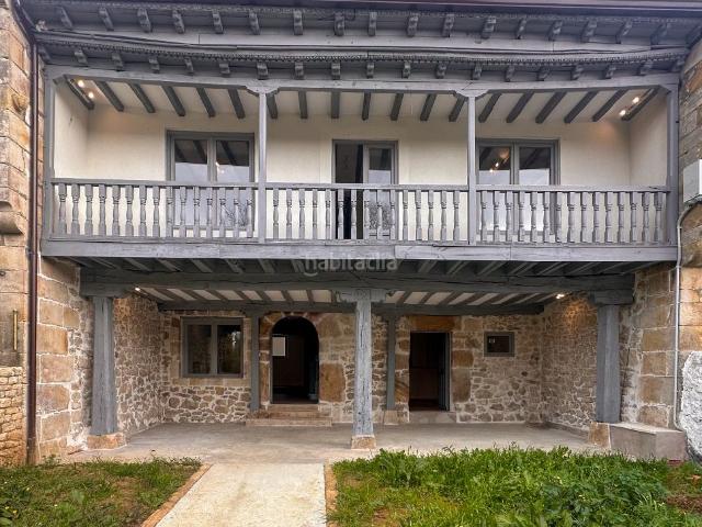 Casa pareada en venta en Alfoz de Lloredo. EXCLUSIVA. CHALET PAREADO CON JARDÍN DE 305 M². Casas pareadas Alfoz de.