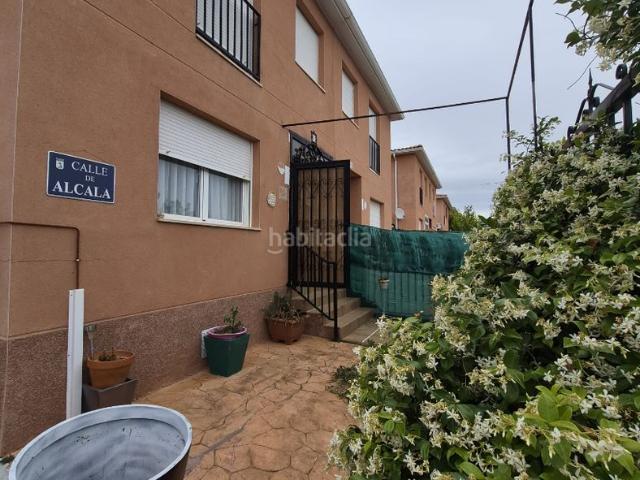 Casa pareada en venta en Almoguera. Chalet adosado Almoguera. Casas pareadas.