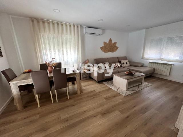 Casa pareada en venta en Alovera. Casas pareadas.