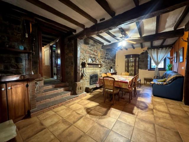 Casa pareada en venta en Arenas de Iguña. Casa Montañesa en Arenas de Iguña Cantabria. Casas pareadas Arenas de.