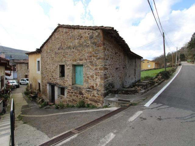 Casa pareada en venta en Arenas de Iguña. Casa y parcela de terreno urbano en Arenas de Iguña Cantabria. Casas pareadas Arenas de.