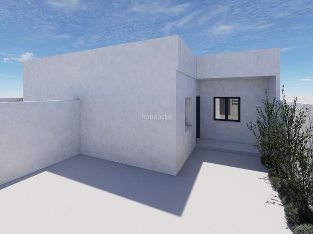 Casa pareada en venta en Argés. Chalet 3 Dormitorios, 2 baños y 1 Aseo con piscina. Casas pareadas.