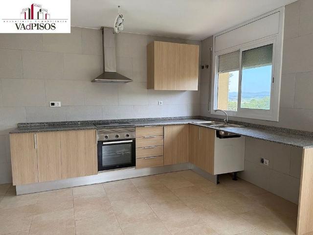 Casa pareada en venta en avenida Victòria, Gelida, de 132 m² 3 habitaciones por 279.000