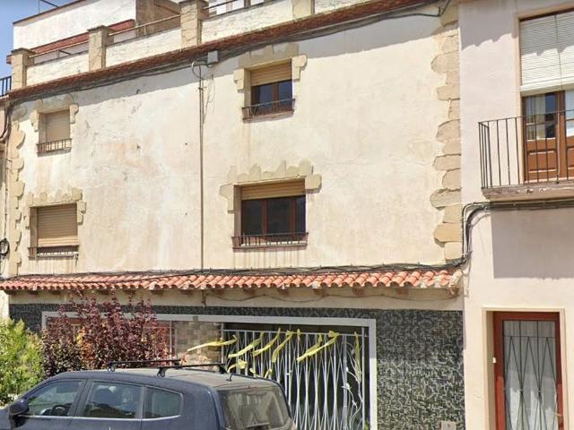 Casa pareada en venta en avenida De Barcelona, Subirats, de 560 m² 3 habitaciones por 89.000