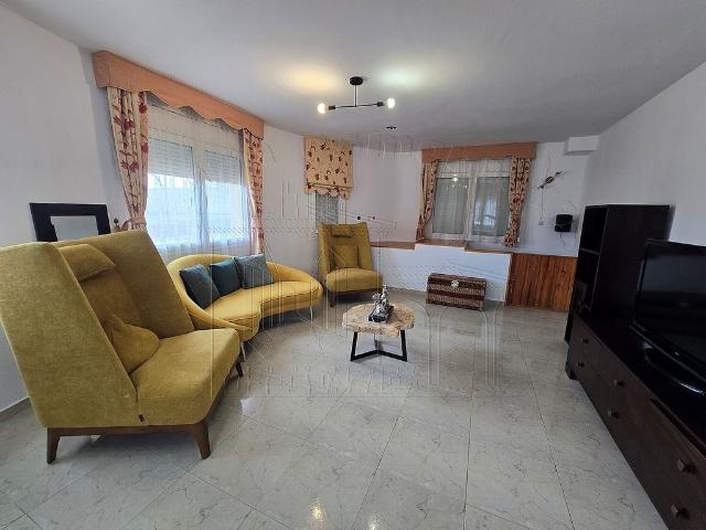 Casa pareada en venta en avenida De Sevilla, Mont Roig del Camp, de 180 m² 3 habitaciones por 340.000