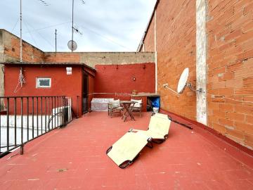 Casa pareada en venta en Badalona, Llefià. CASA EN VENTA EN SANTA COLOMA DE GRAMANET. Casas pareadas.