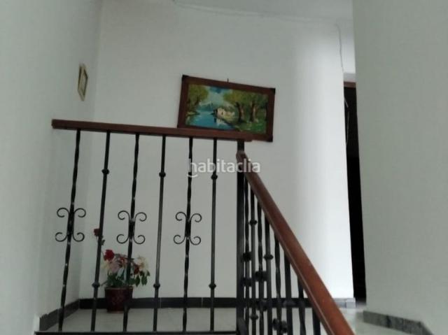 Casa pareada en venta en Baeza. La casa se hizo nueva en 1991. Casas pareadas.