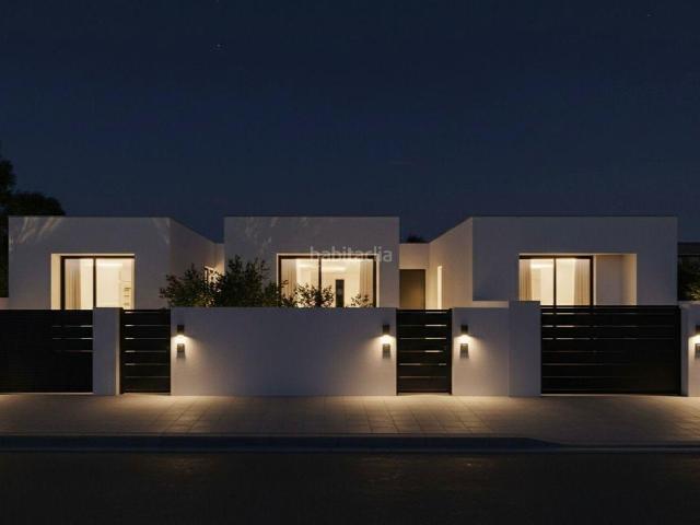Casa pareada en venta en Balaguer. CASA DE OBRA NUEVA EN LA C. Angel Guimera, 61. Casas pareadas.