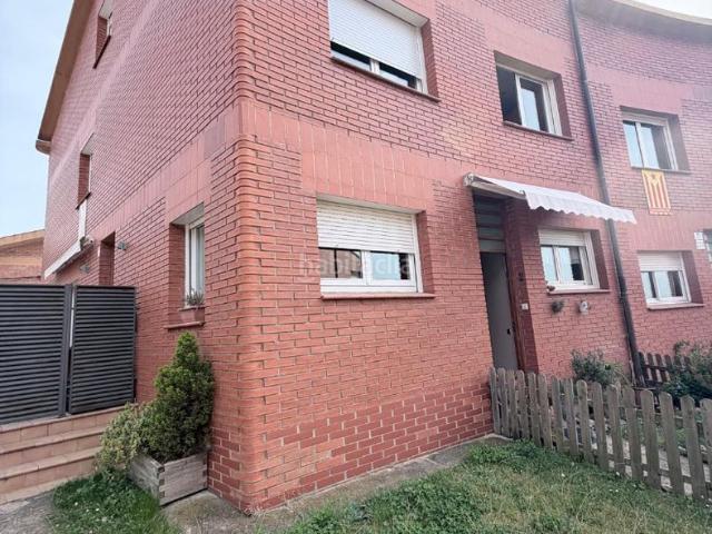 Casa pareada en venta en Berga. EN VENDA CASA A LA PART ALTA DE BERGA !. Casas pareadas.