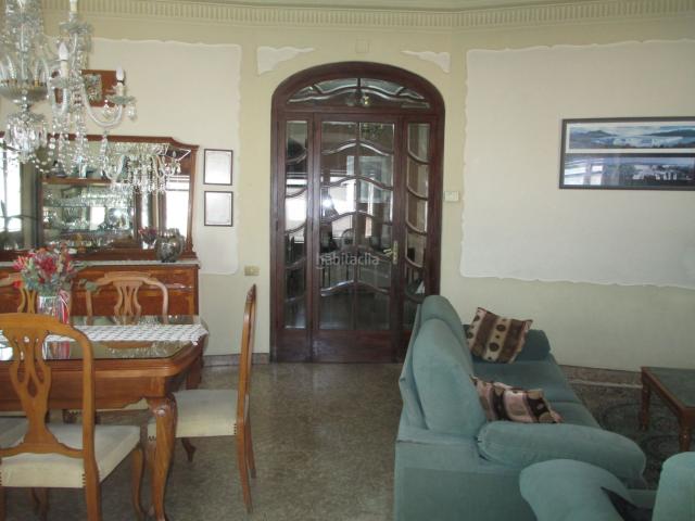Casa pareada en venta en Breda. CASA EN BREDA MUY CENTRICA Y SOLEADA. Casas pareadas.