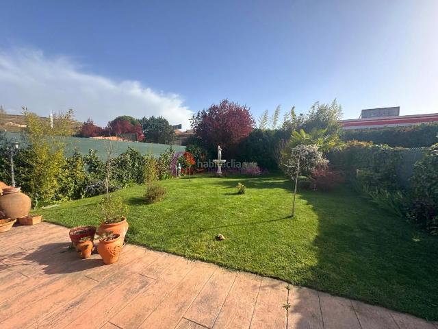 Casa pareada en venta en Buniel. Casas pareadas.