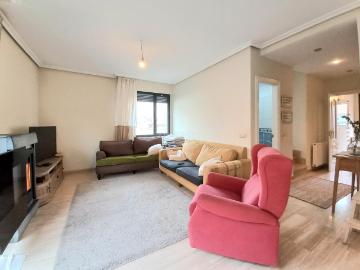 Casa pareada en venta en Burgos, Universidad Las Huelgas. ESPECTACULAR VIVIENDA UNIFAMILIAR EN ESQUINA. Casas pareadas.