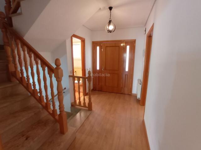 Casa pareada en venta en Getafe, Getafe Norte. Venta Directa de Propietario. Flexibilidad en el pago. Casas pareadas.