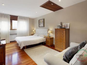 Casa pareada en venta en Gijón, Somió. Exclusivo Chalet en Gijón Tu refugio junto al mar. Casas pareadas.