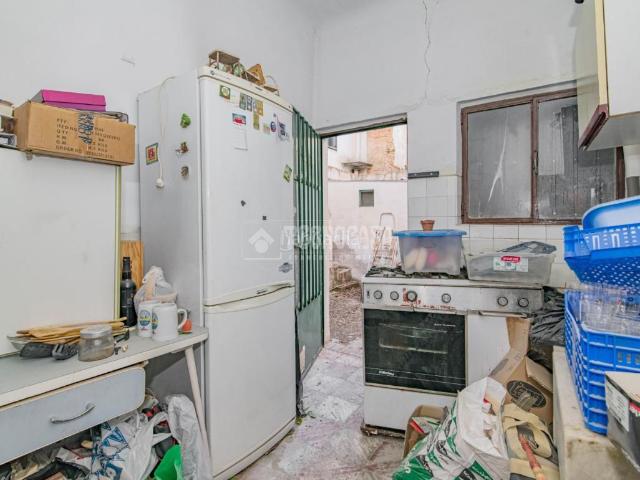 Casa pareada en venta en Granada, San Ildefonso. Casa en venta en Granada. Casas pareadas.