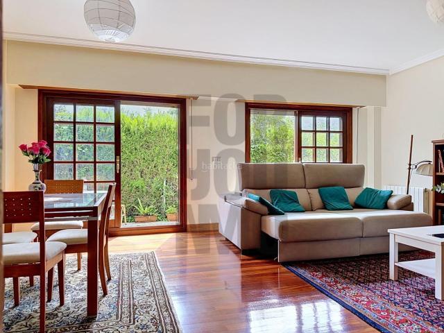 Casa pareada en venta en Donostia San Sebastián, Ategorrieta Ulía. Una villa adosada en Rodil de las que cuesta encontrar en Donosti. Casas pareadas Donostia San.