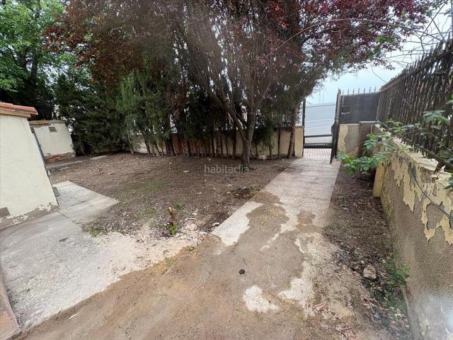Casa pareada en venta en Daimiel. Casa en Calle Manzanares. Casas pareadas.