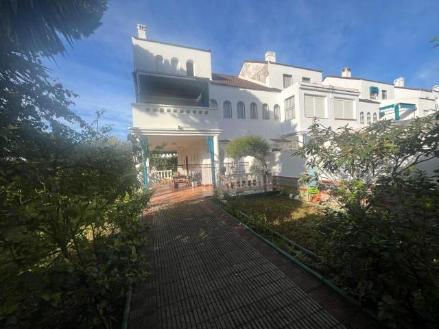 Casa pareada en venta en El Portil. Vive el Sueño Mediterráneo en Nuevo Portil Tu Hogar Ideal te Espera. Casas pareadas El.