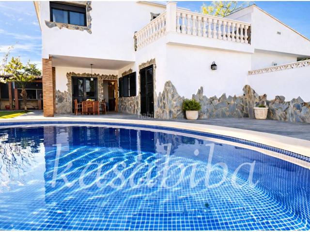 Casa pareada en venta en Eliana l´, Montesol. Chalet pareado en venta en La Eliana. Casas pareadas Eliana.
