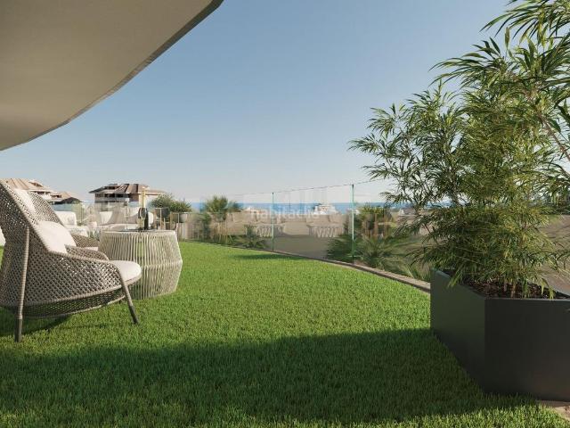 Casa pareada en venta en Fuengirola, Las Gaviotas Carvajal. A pocos metros de la estacion del Renfe Carvajal. Casas pareadas.