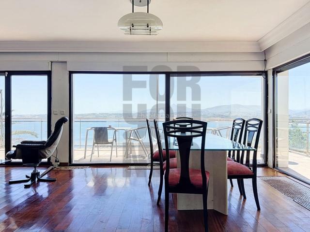 Casa pareada en venta en Hondarribia. Cuando el mar, el puerto y el horizonte forman parte de tu hogar. Casas pareadas.