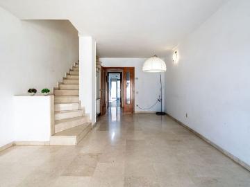 Casa pareada en venta en calle Uva de L', Hospitalet de Llobregat, L´, de 100 m² 4 habitaciones por 549.000