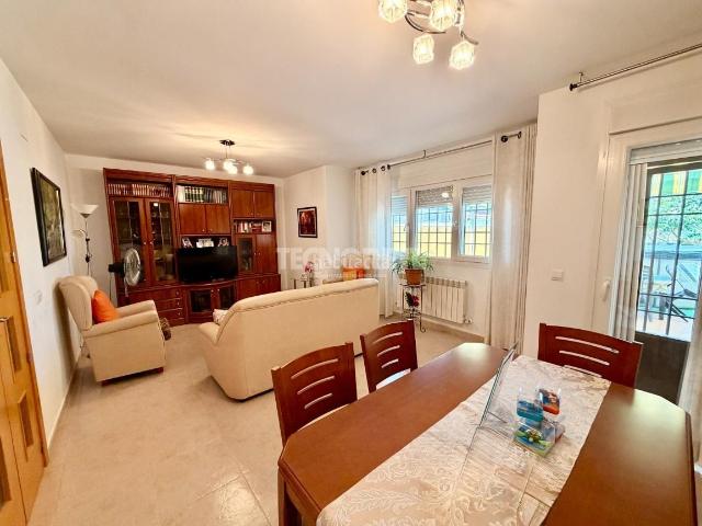 Casa pareada en venta en Illescas, Parque Manuel de Vega Carretera de Ugena. Casa en venta en Illescas. Casas pareadas.