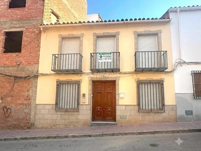Casa pareada en venta en Jódar. Casa en venta en Jódar. Casas pareadas.