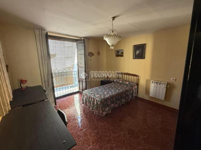 Casa pareada en venta en Jaén, Ctra. Circunvalación La Magdalena. Casa en venta en Jaén. Casas pareadas.