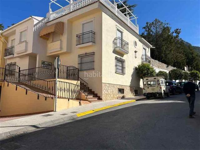 Casa pareada en venta en Jamilena. Solvia Inmobiliaria Chalet adosado Jamilena. Casas pareadas.