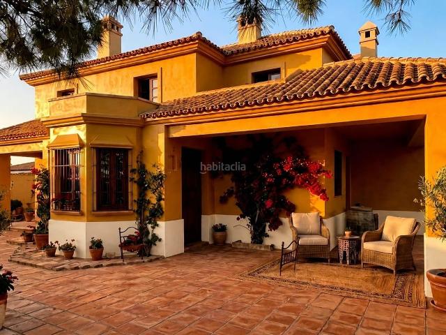 Casa pareada en venta en Jerez de la Frontera, El Rocío La Milagrosa. A 500 metros del circuito de motos de Jerez. Casas pareadas Jerez de la.
