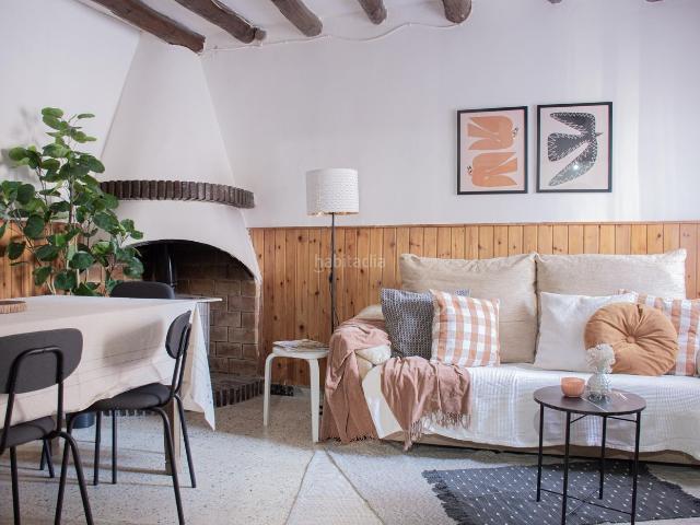 Casa pareada en venta en Ontiñena. Casa Esquinera en el centro de Ontiñena. Casas pareadas.
