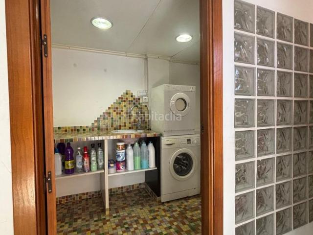 Casa pareada en venta en Ogíjares. UNA CASA PARA DISFRUTARLA DE VERDAD ESPACIO, PISCINA Y DISEÑO EN OGÍJARES. Casas pareadas.