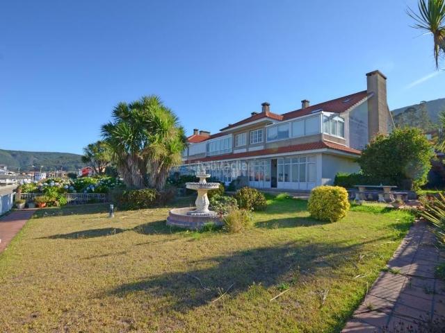 Casa pareada en venta en Oia. Casas pareadas.