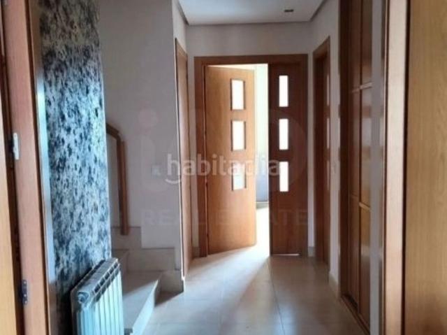 Casa pareada en venta en Laguna de Duero. Casas pareadas Laguna de.