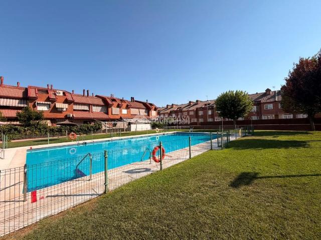 Casa pareada en venta en Leganés, Valdepelayo Montepinos Arroyo Culebro. Casa en venta en Leganés. Casas pareadas.